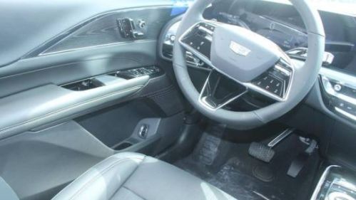 2024 Cadillac Lyriq - Images - 8
