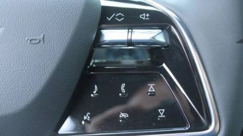 2024 Cadillac Lyriq - Images - 21