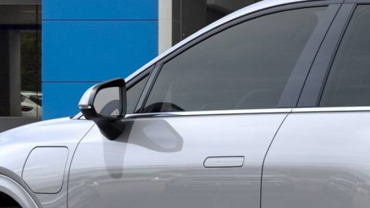 2025 Chevrolet Equinox EV - Images - 12