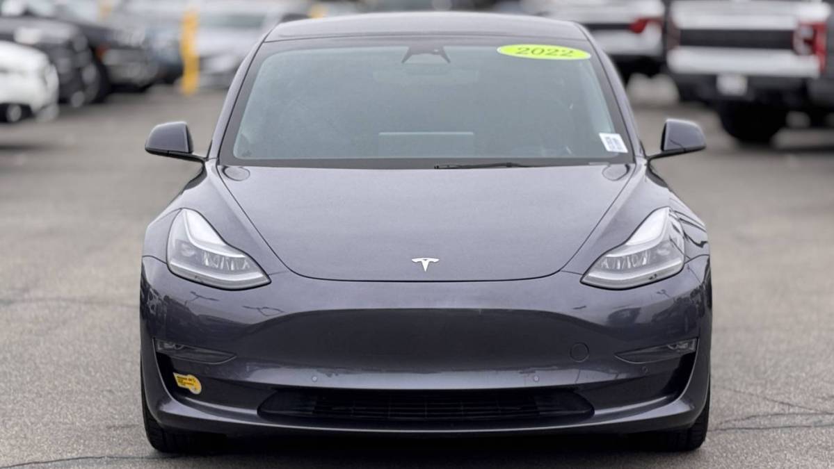 2022 Tesla Model 3 - Images - 4