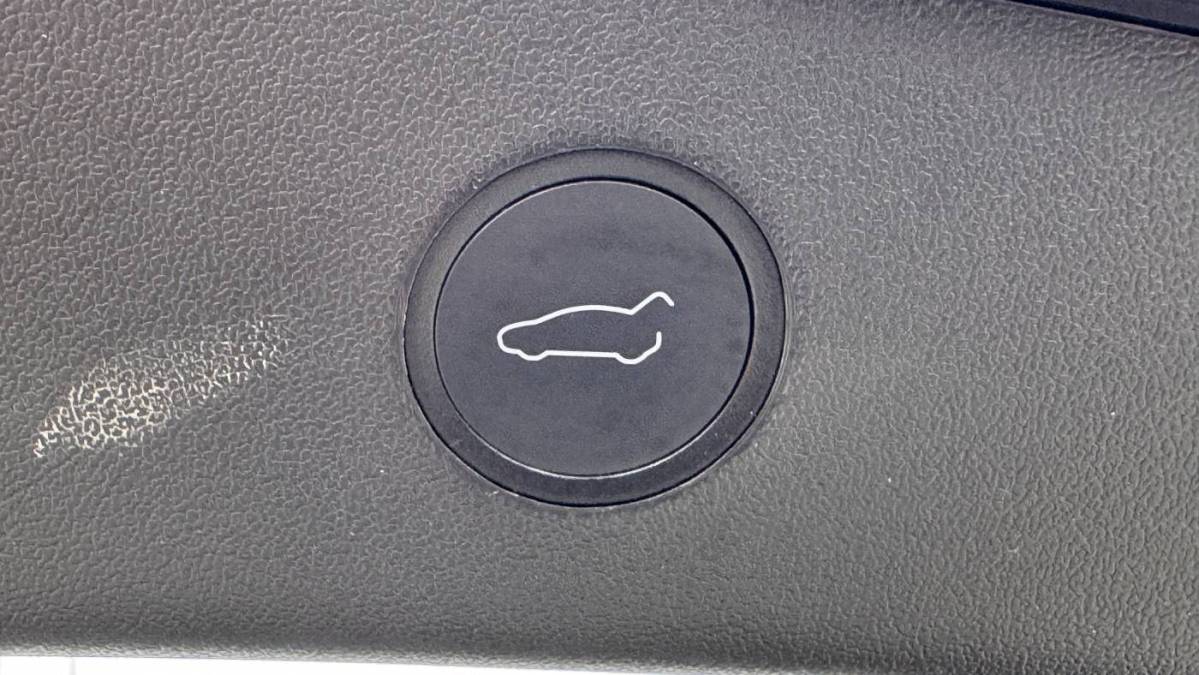 2022 Tesla Model 3 - Images - 11