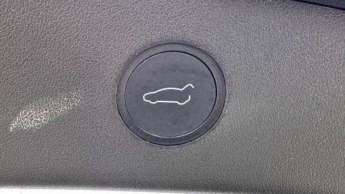 2022 Tesla Model 3 - Images - 11