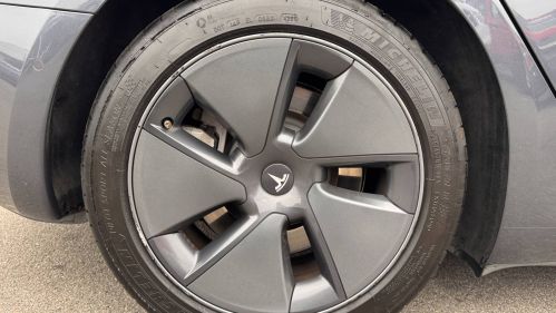 2022 Tesla Model 3 - Images - 12