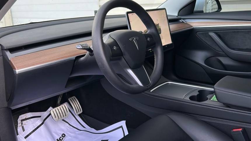 2023 Tesla Model 3 - Images - 11