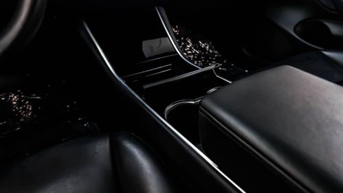 2018 Tesla Model 3 - Images - 5