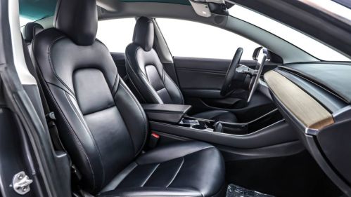 2018 Tesla Model 3 - Images - 6