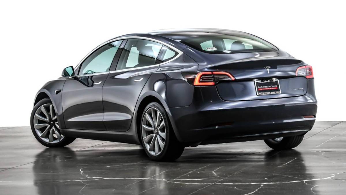 2018 Tesla Model 3 - Images - 11