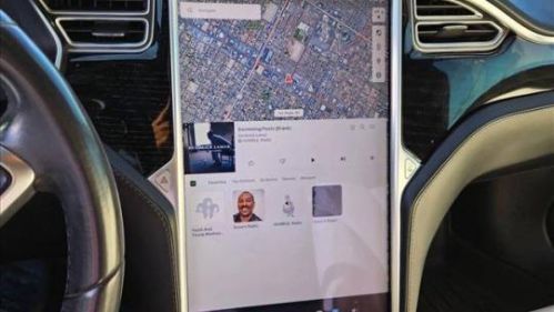 2018 Tesla Model S - Images - 12
