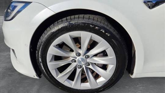 2018 Tesla Model S - Images - 21