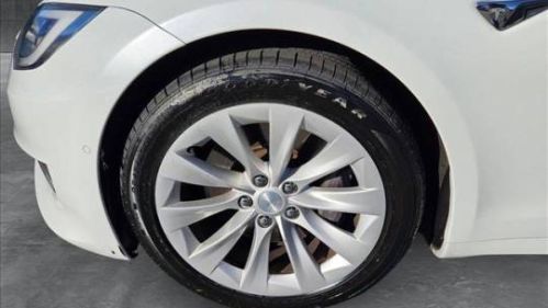 2018 Tesla Model S - Images - 21