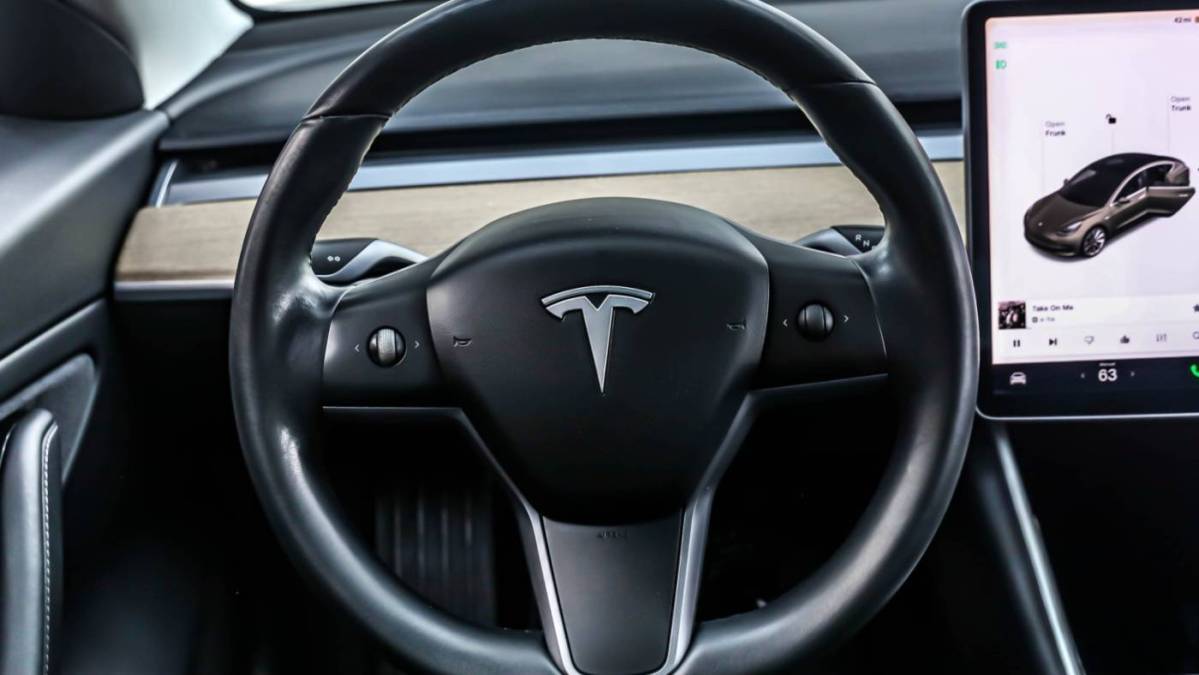 2018 Tesla Model 3 - Images - 17