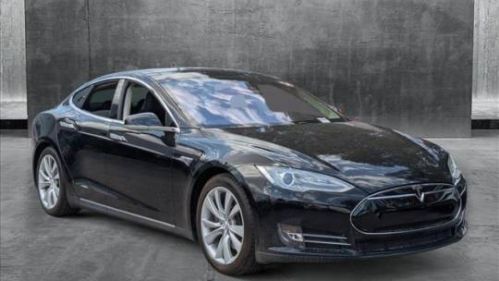 2014 Tesla Model S - Images - 3