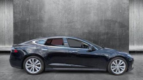 2014 Tesla Model S - Images - 4