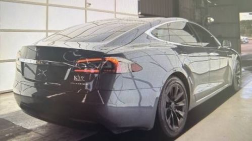 2020 Tesla Model S - Images - 4