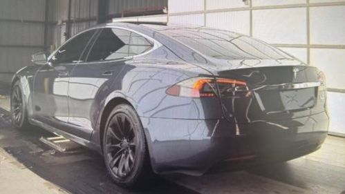 2020 Tesla Model S - Images - 6