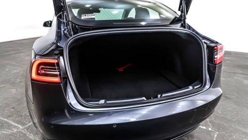 2018 Tesla Model 3 - Images - 21
