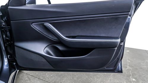2018 Tesla Model 3 - Images - 22