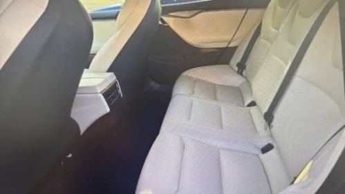 2020 Tesla Model S - Images - 11