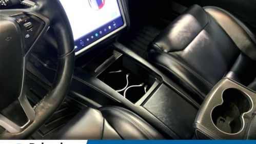 2020 Tesla Model S - Images - 15