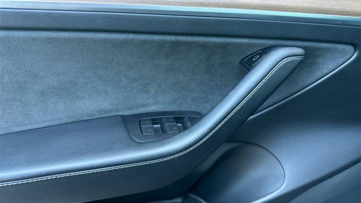 2021 Tesla Model 3 - Images - 11