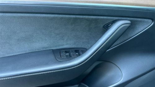 2021 Tesla Model 3 - Images - 11