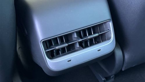 2021 Tesla Model 3 - Images - 12