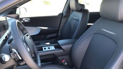 2025 Hyundai IONIQ 6 - Images - 16