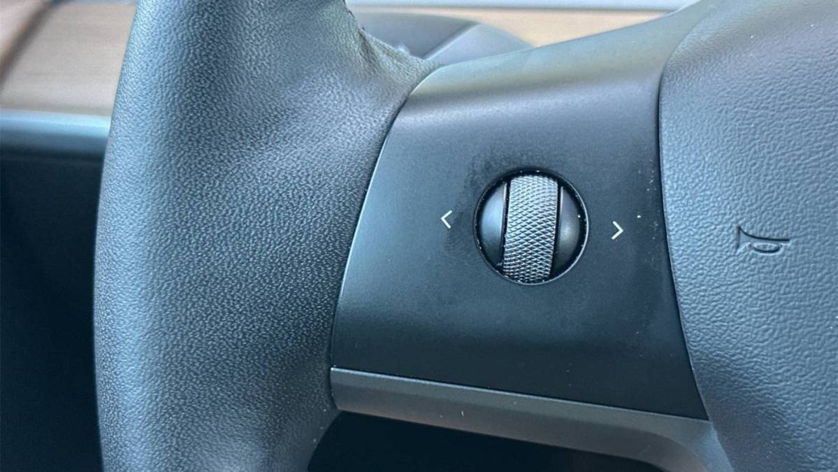 2021 Tesla Model 3 - Images - 24