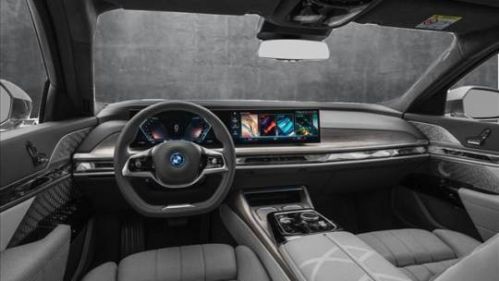 2025 BMW i7 - Images - 3