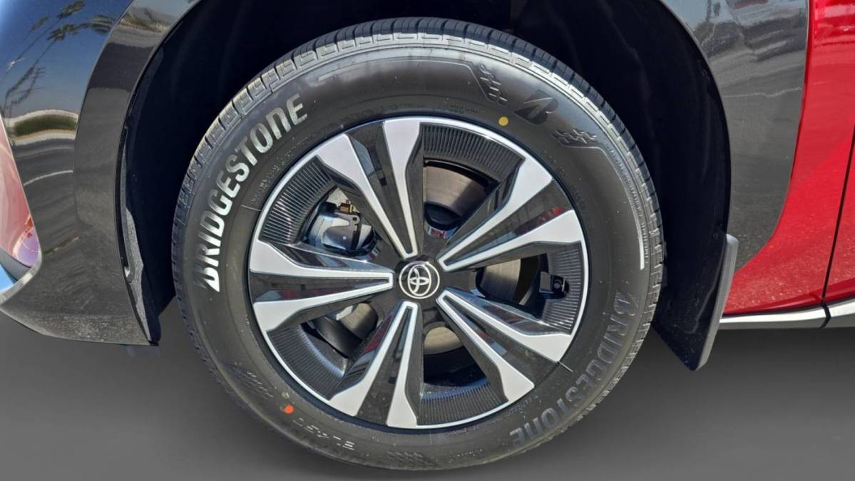 2025 Toyota bZ4X - Images - 14