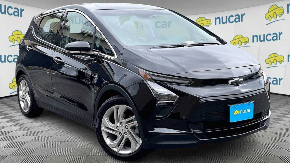2023 Chevrolet Bolt - Images - 1