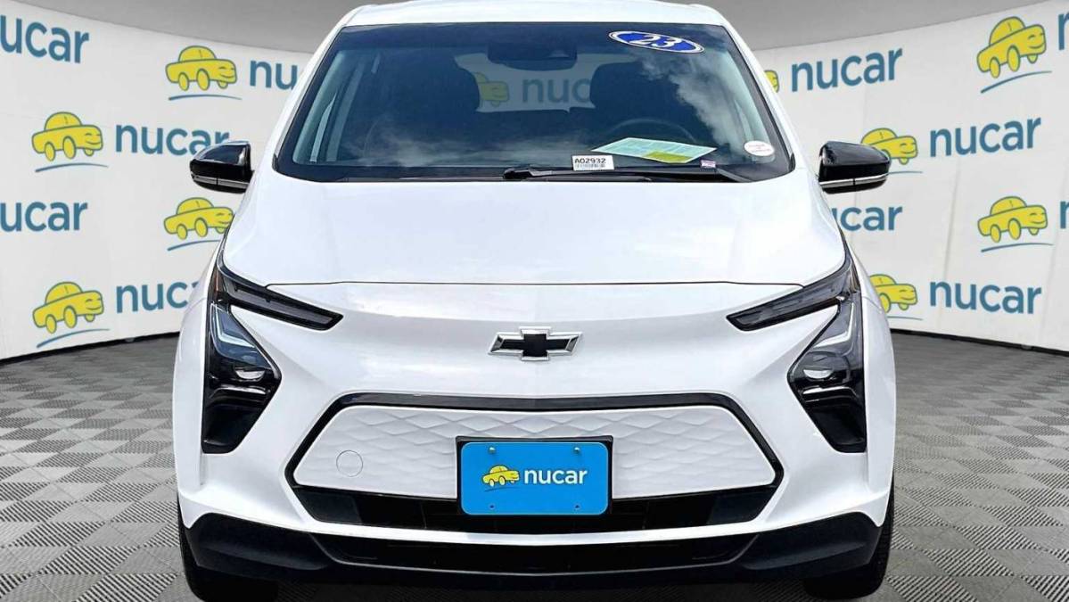 2023 Chevrolet Bolt - Images - 2