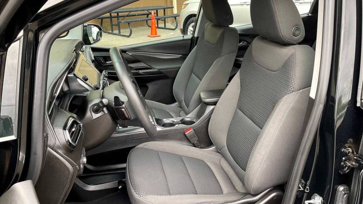 2023 Chevrolet Bolt - Images - 10
