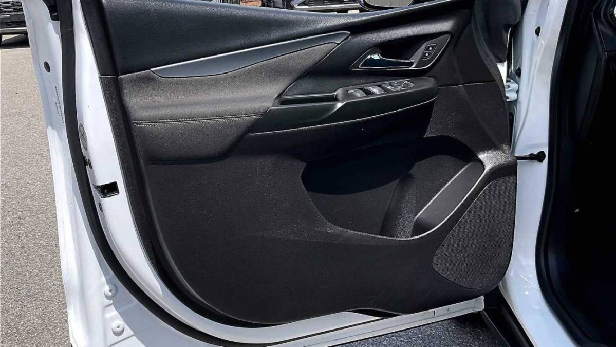 2023 Chevrolet Bolt - Images - 9