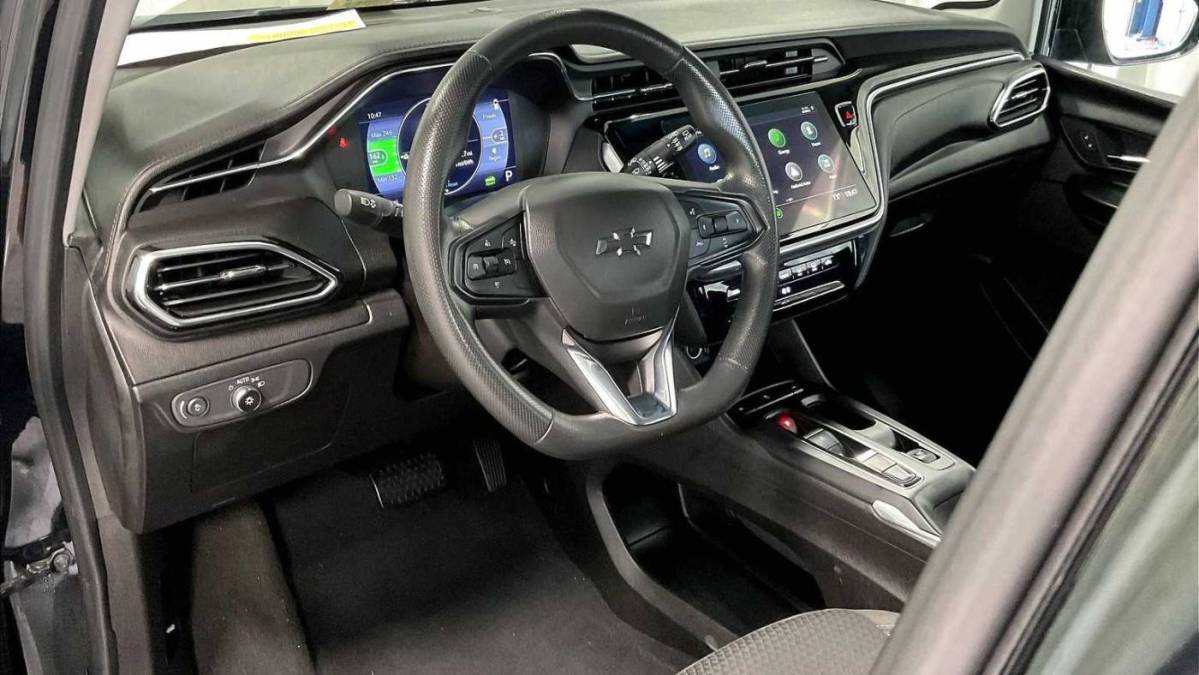 2023 Chevrolet Bolt - Images - 8