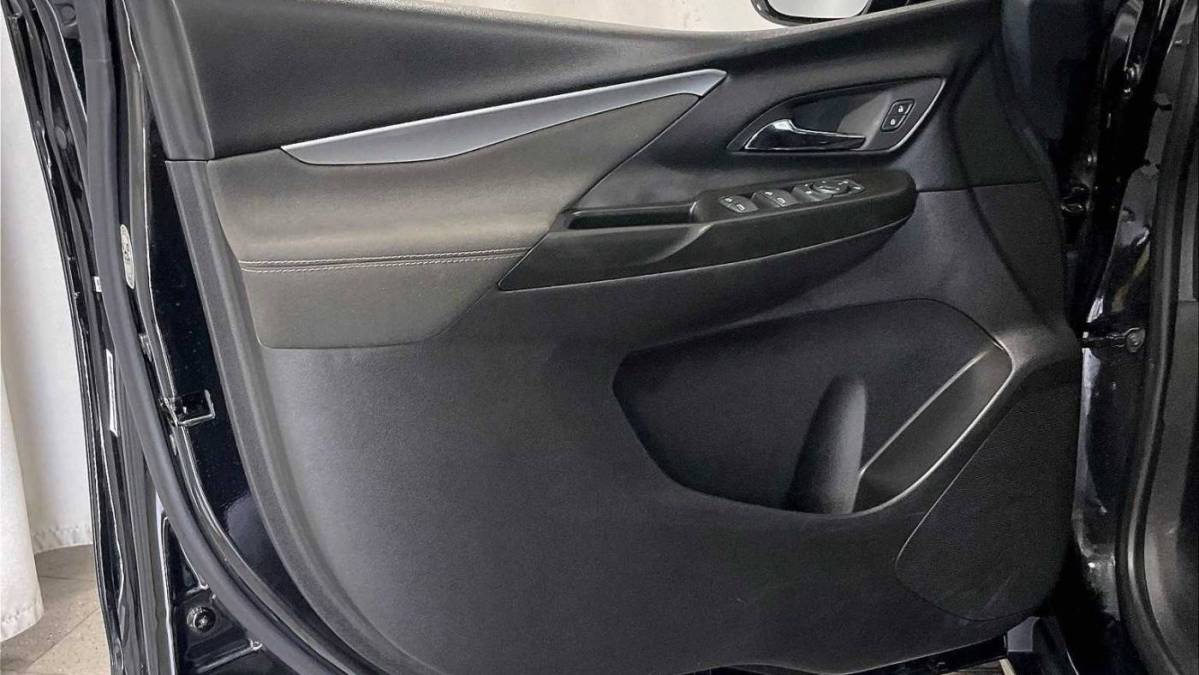 2023 Chevrolet Bolt - Images - 9