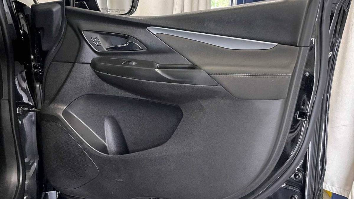 2023 Chevrolet Bolt - Images - 12
