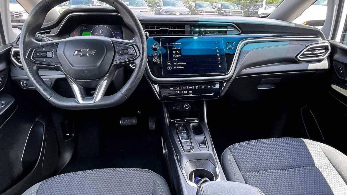 2023 Chevrolet Bolt - Images - 21