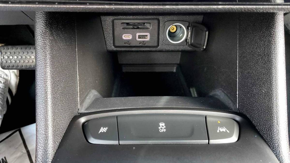 2023 Chevrolet Bolt - Images - 26