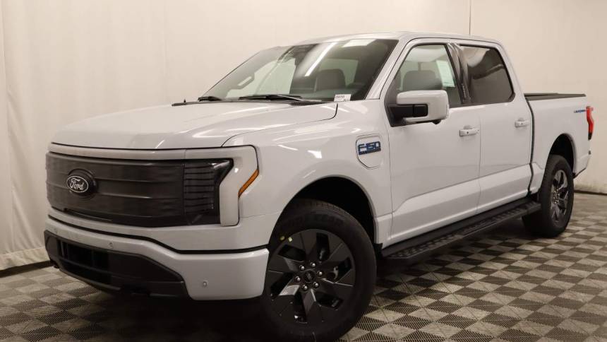 2025 Ford F-150 Lightning - Images - 1