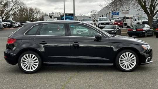 2017 Audi A3 Sportback e-tron - Images - 3