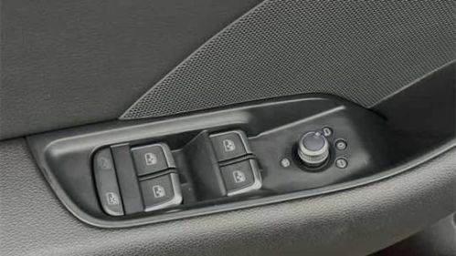 2017 Audi A3 Sportback e-tron - Images - 12