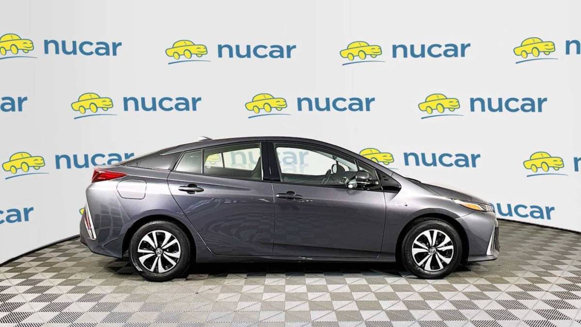 2018 Toyota Prius Prime - Images - 8