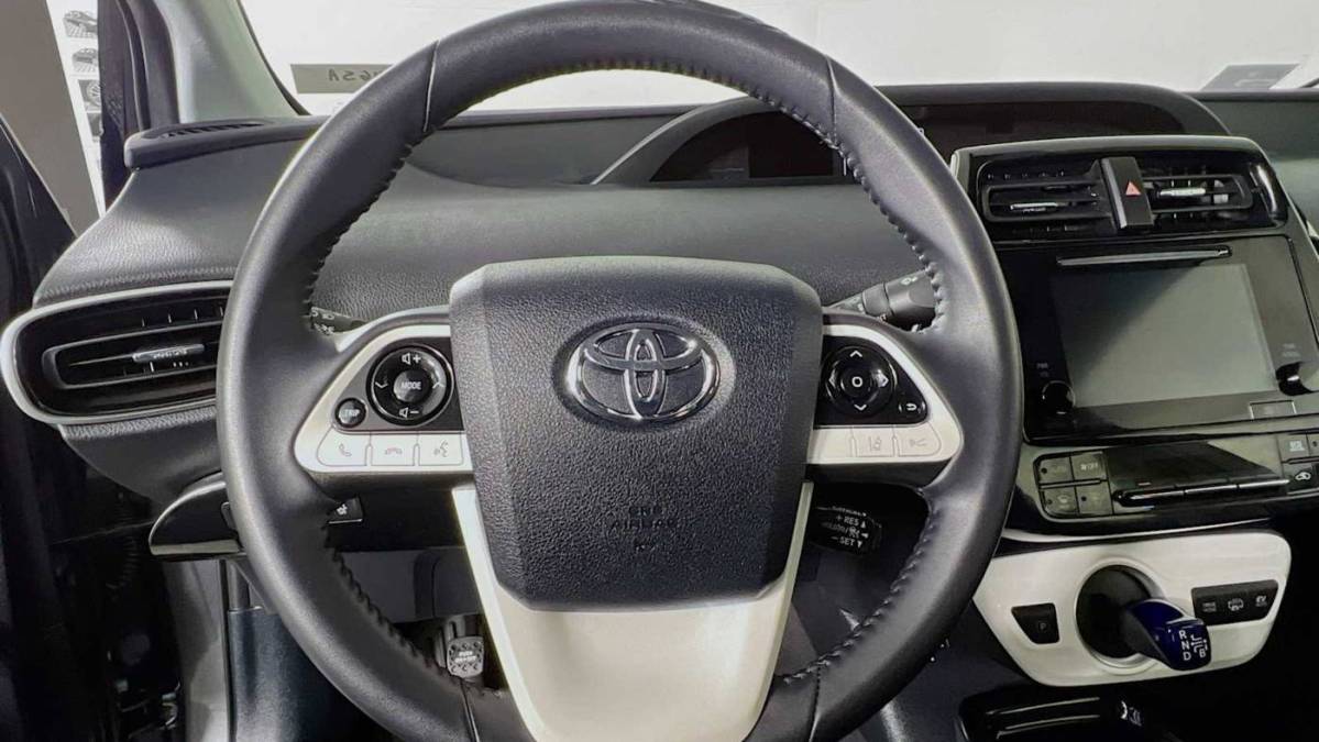 2018 Toyota Prius Prime - Images - 11