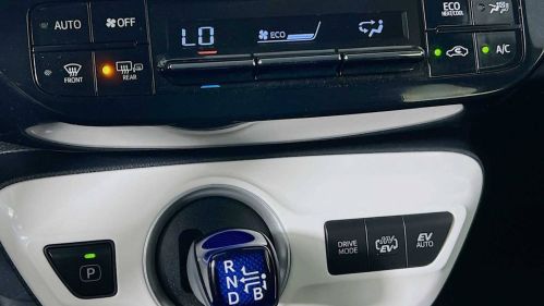 2018 Toyota Prius Prime - Images - 16