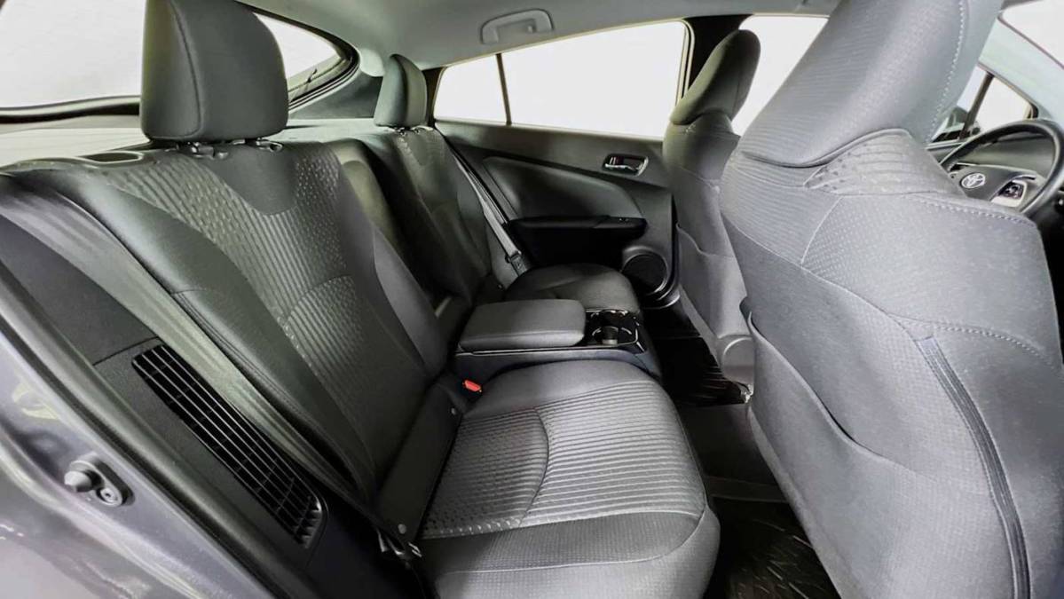 2018 Toyota Prius Prime - Images - 27
