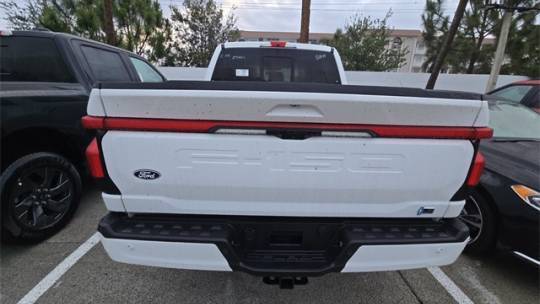 2025 Ford F-150 Lightning - Images - 11