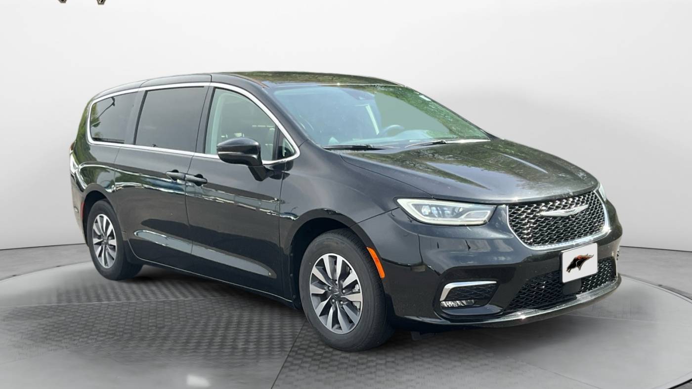 2022 Chrysler Pacifica 2C4RC1L74NR173868