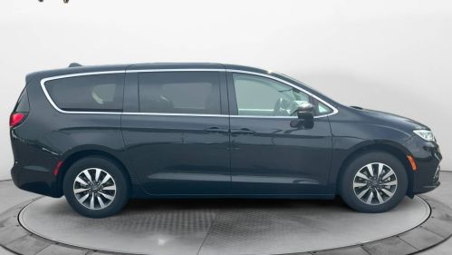 2022 Chrysler Pacifica 2C4RC1L74NR173868