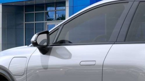 2025 Chevrolet Equinox EV - Images - 12